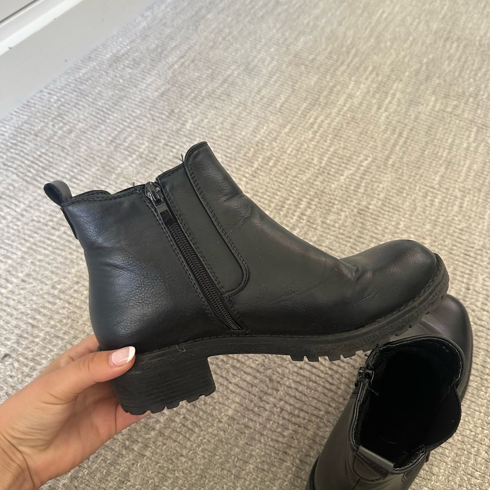 Black Boots